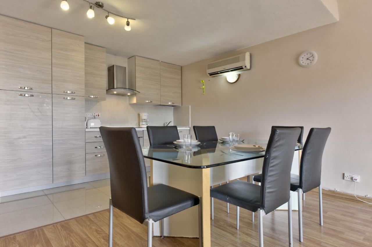 Spinola Court - Stunning Seaview Apartment & Penthouse On Spinola Bay By Shortletsmalta St. Julian's Exterior foto