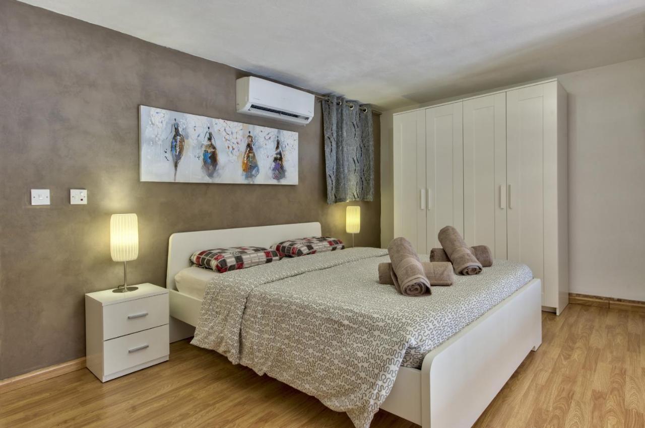 Spinola Court - Stunning Seaview Apartment & Penthouse On Spinola Bay By Shortletsmalta St. Julian's Exterior foto