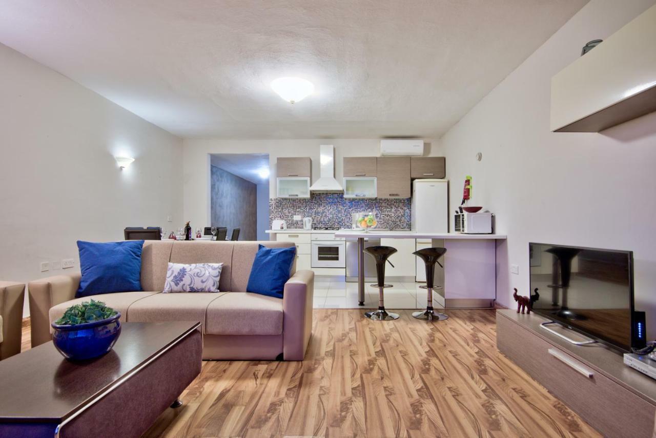 Spinola Court - Stunning Seaview Apartment & Penthouse On Spinola Bay By Shortletsmalta St. Julian's Exterior foto
